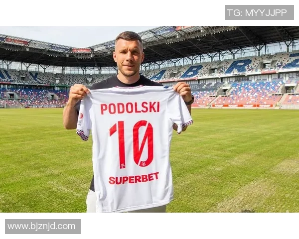 波多尔斯基：我应该会在本赛季末退役，身体有时这儿疼那里痛